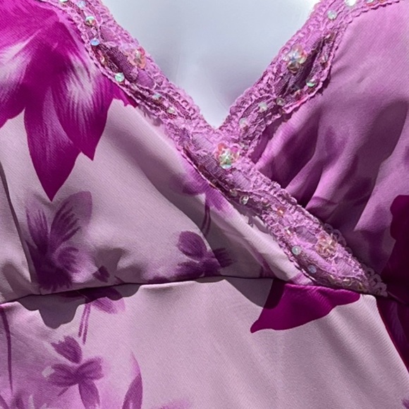 Y2K Vintage Floral Purple and Pink Shade early 00’s Dress with lace and sequence - Picture 8 of 11